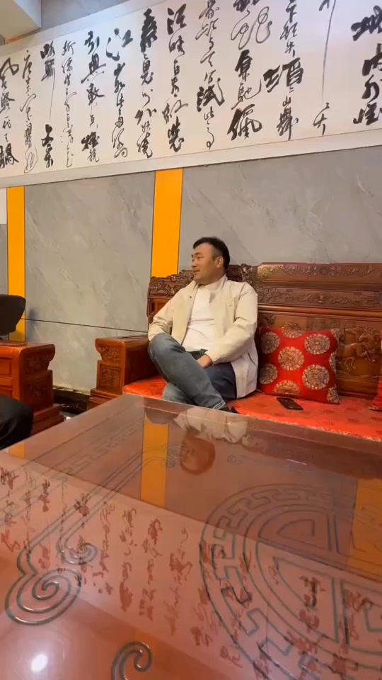 龙哥最新探险记，追寻自然美景的轻松之旅之旅