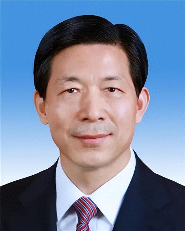 河北省吴晓琳的新职务，不断攀登的灯塔，引领成功之路